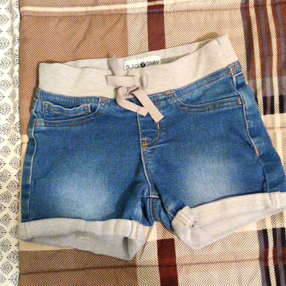Girls shorts